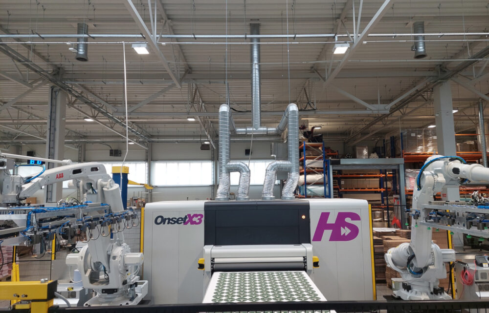 Bluejet becomes first Polish printer to invest in an Onset X3 HS dual robot solution from Fujifilm