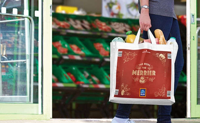 State-of the-art Digital Flexo technology delivers superior print quality for Aldi’s festive shopping bag