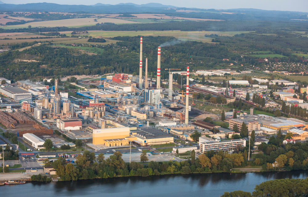 Mondi set to revolutionise European paper-based shopping bag market with start-up of new speciality kraft paper machine