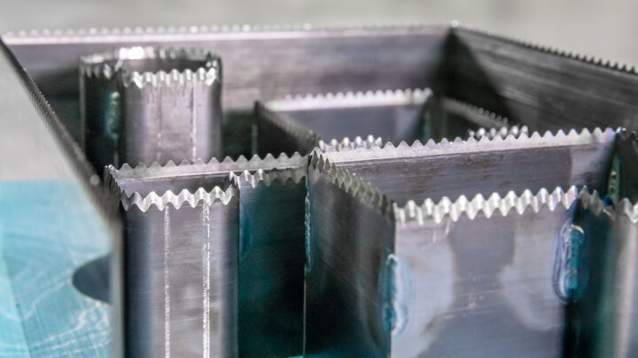 Performance in die-cutting honeycomb corrugated board