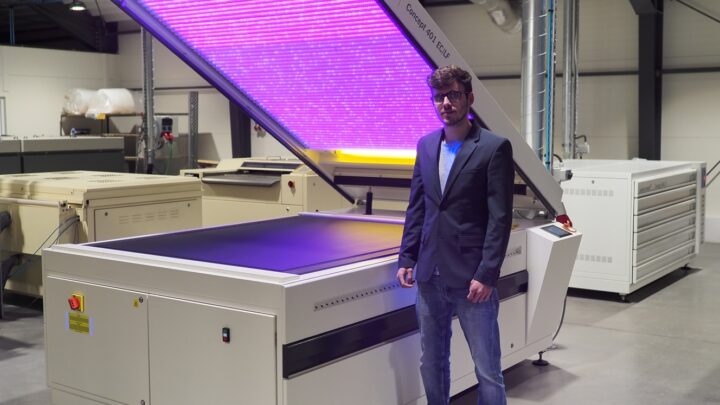 Fleksograf studio prepress doubles up on new Shine LED Lamp Kit, innovated by Miraclon